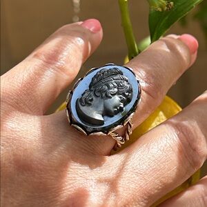 Vintage Black Glass Cameo Ring